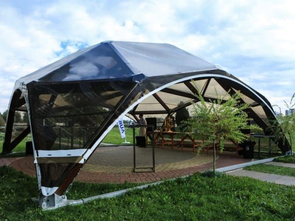 venkovní párty stan