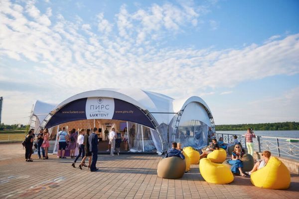 venkovní párty stan